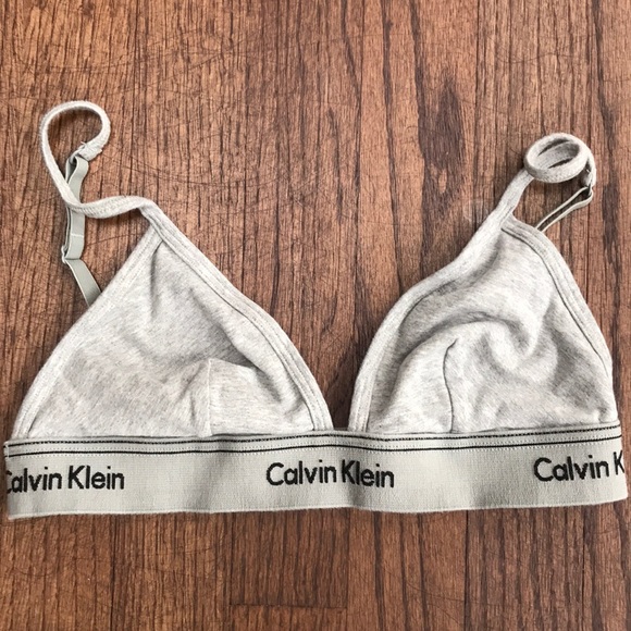 Calvin Klein bra and underwear set - Picture 2 of 5